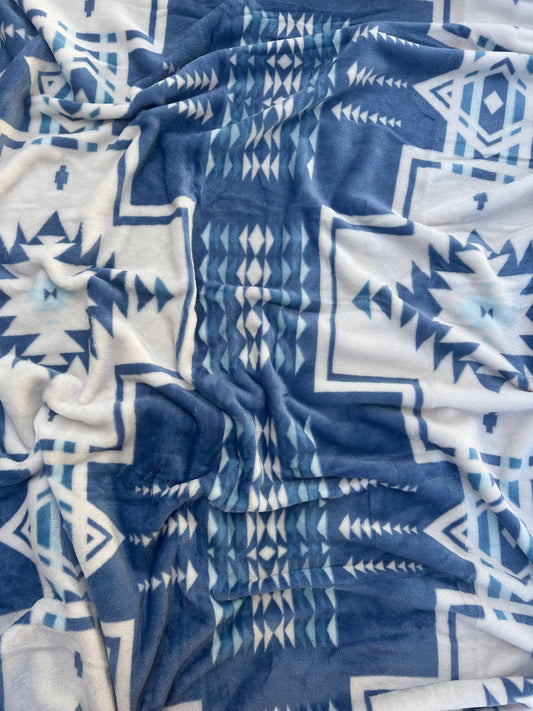 Blue Aztec Super Plush Soft Queen Size Mid-Weight Blanket