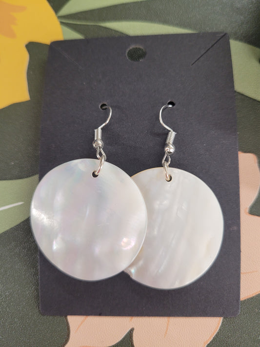 Handmade Earrings w/Mother of Pearl Shell